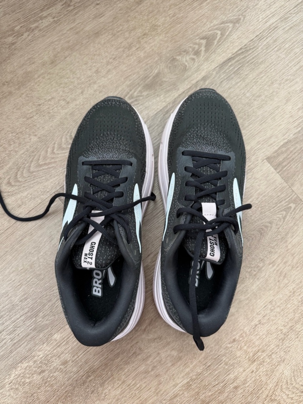 Brooks Ghost Max Women’s Running Shoes - Black with Light Pink Accents